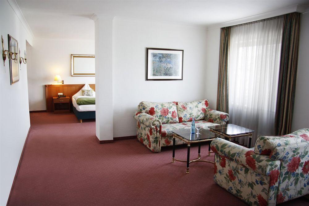 Ina Royal 3* Cologne