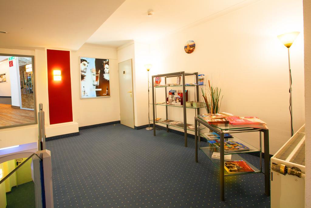 Ina Royal Hotel Cologne